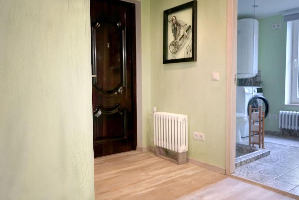 Prime 2Br/Ba Apt Next To Main Station & Olympic Center Liepaja Ngoại thất bức ảnh